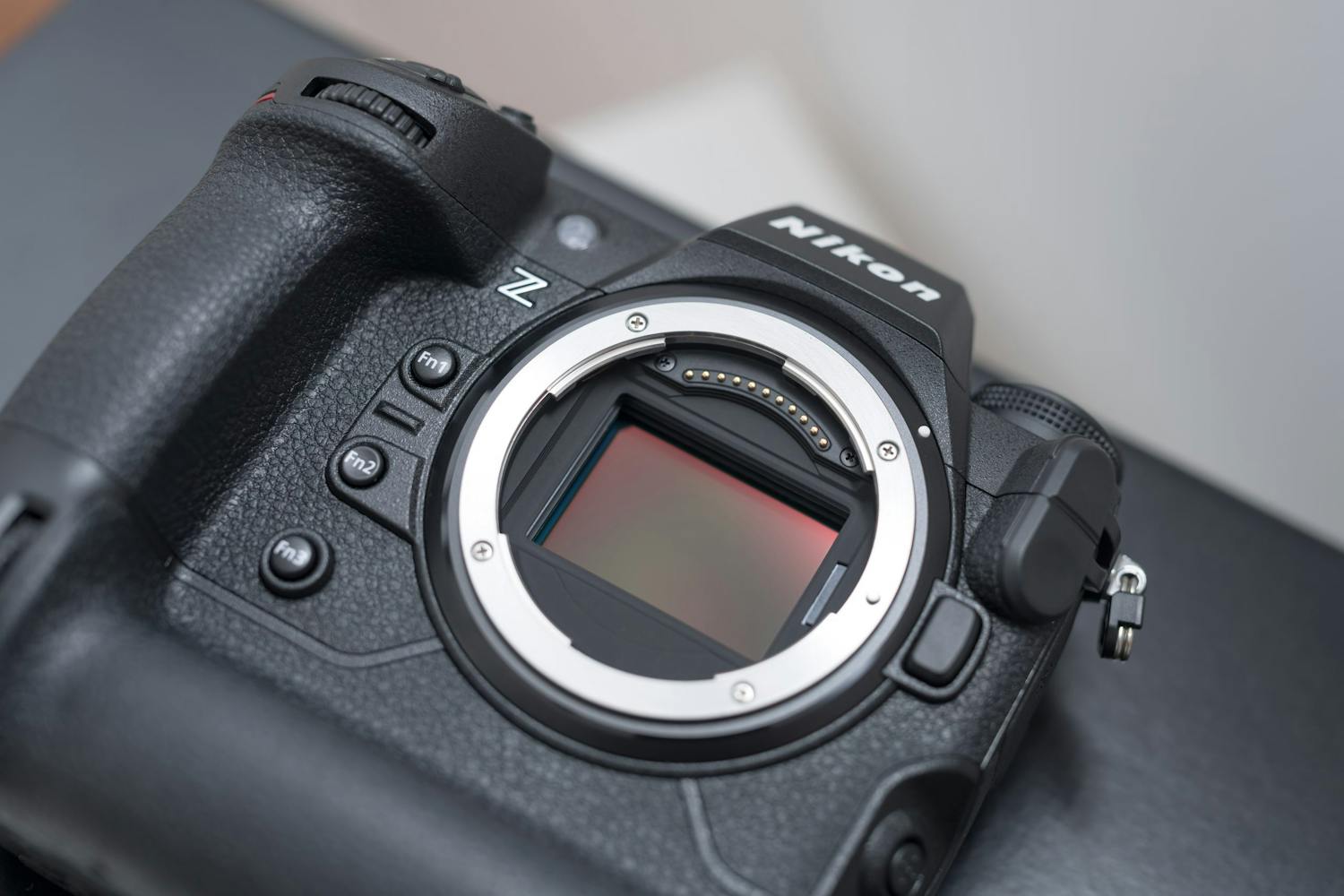 Bildebrikke Detaljene er ofte bedre i bilder fra et ekte kamera fordi bildebrikken er større.